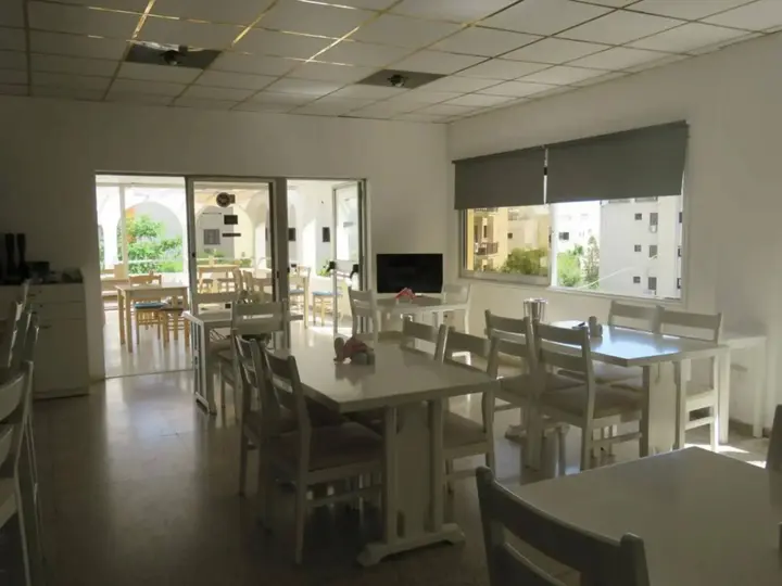 Агиос Тихонас: Polyxeni Hotel Apartments