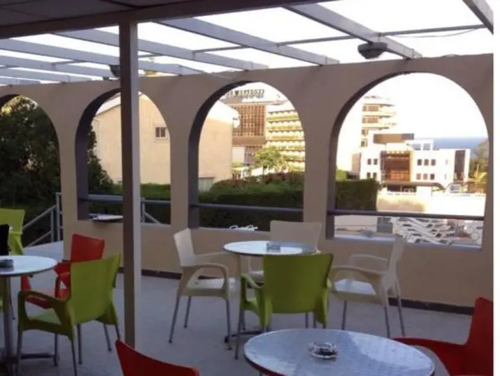 Агиос Тихонас: Polyxeni Hotel Apartments