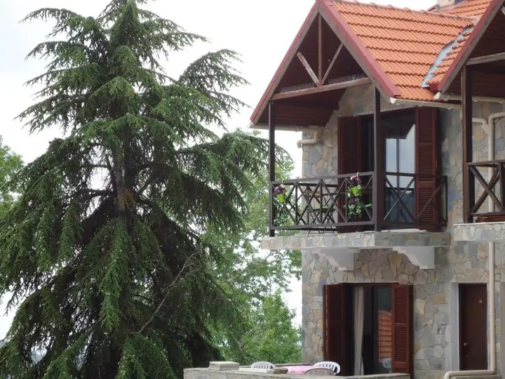 Платрес: P.S.N. Platres Flats