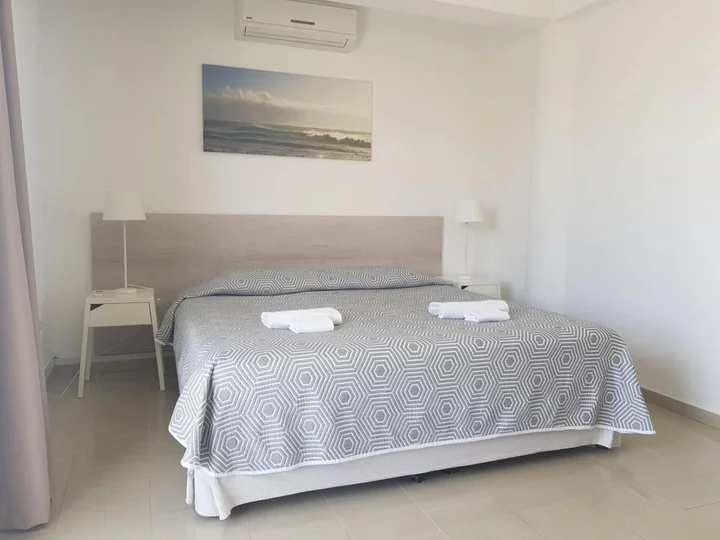 Пафос: Valentinos Apartments