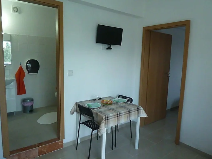 Пафос: Valentinos Apartments
