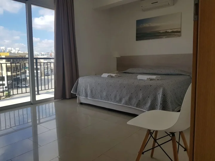 Пафос: Valentinos Apartments