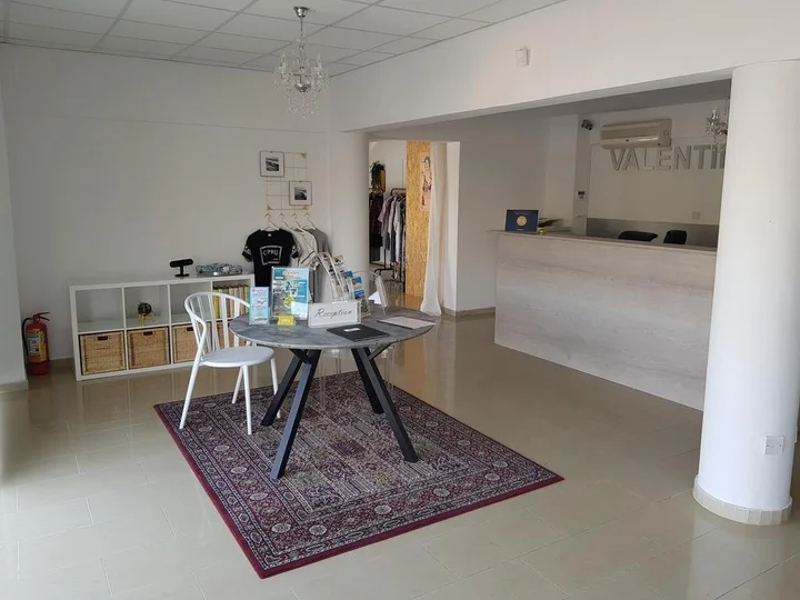 Пафос: Valentinos Apartments