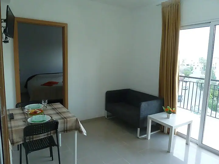 Пафос: Valentinos Apartments