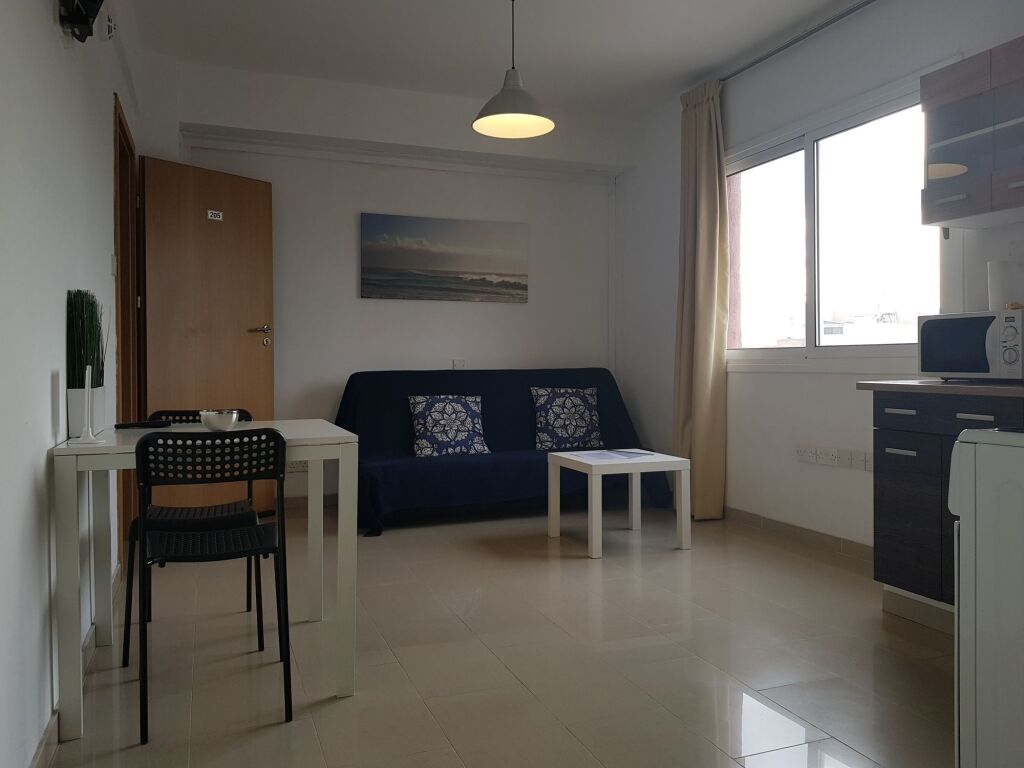Пафос: Valentinos Apartments