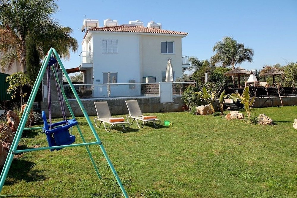 Протарас: Villa Elessa