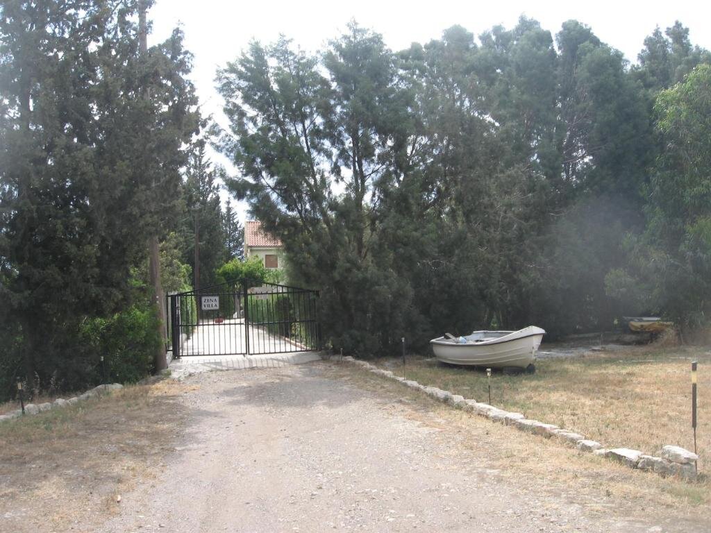 Писсури: Zena Holiday Villa