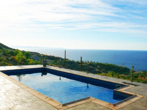 Помос: Happy Trails Pomos Panoramic Villa