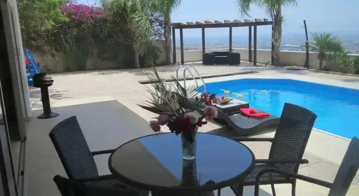 Лимассол: Sunset View Holiday Home