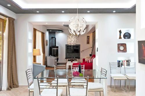 Айя-Напа: Villa Cleona