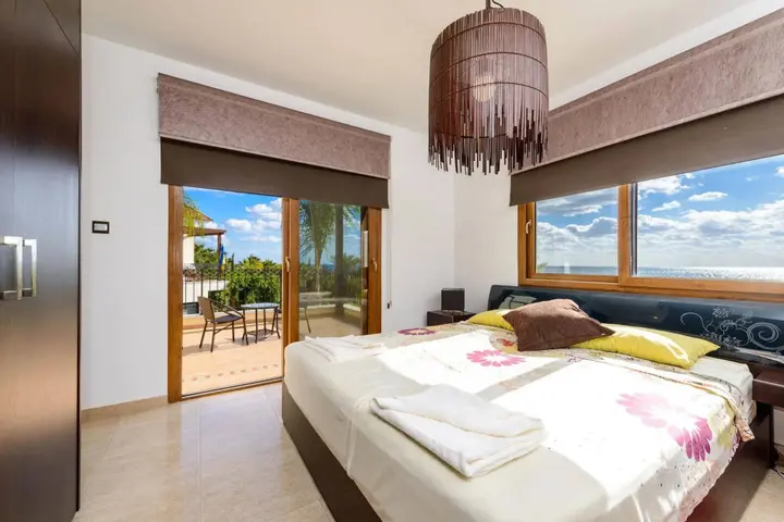 Айя-Напа: Villa Ramos