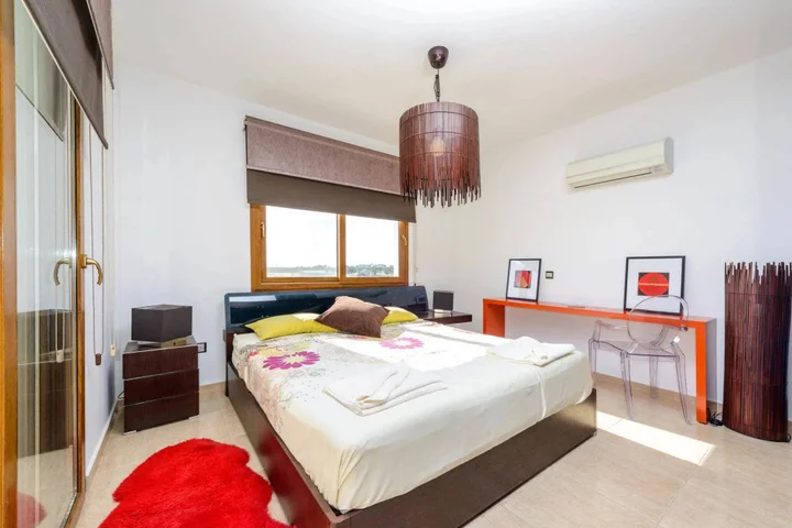 Айя-Напа: Villa Ramos