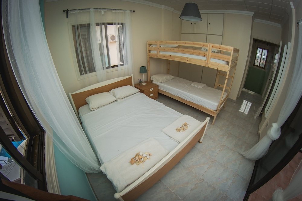 Айя-Напа: Villa Elena
