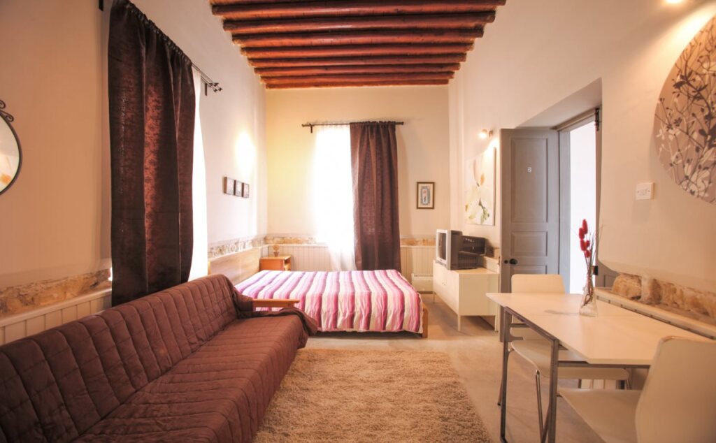 Ларнака: St. Lazaros Studios