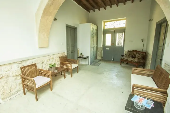Ларнака: St. Lazaros Studios