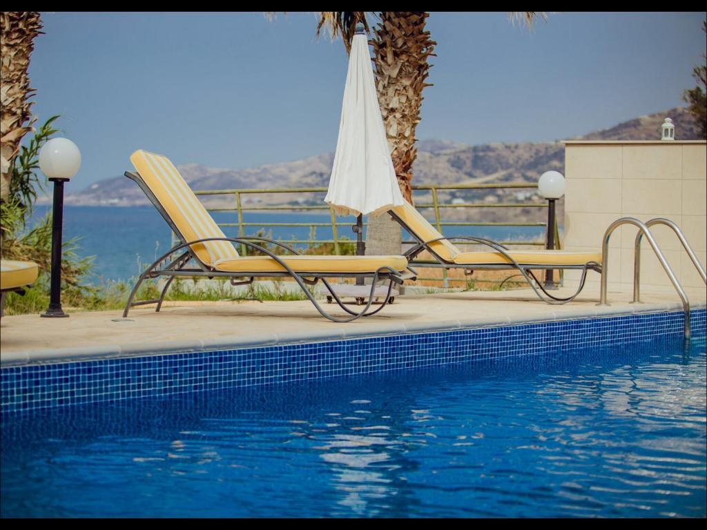 Помос: Kallinousa Beach Villa