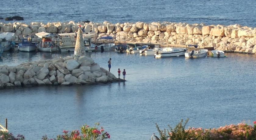 Помос: Petros Seashore Villa
