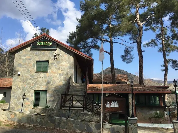 Какопетрия: Okella Hotel