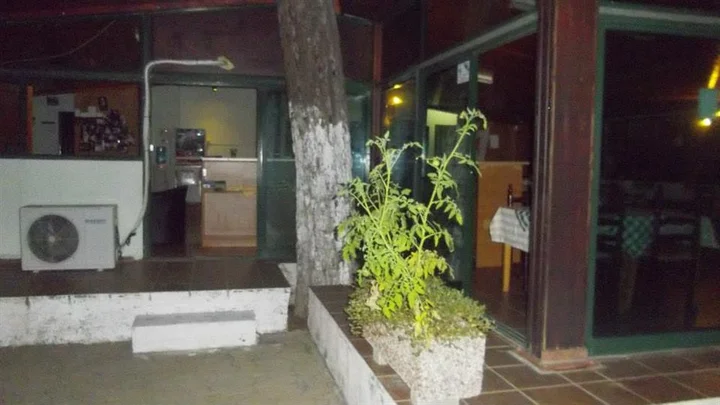 Какопетрия: Okella Hotel
