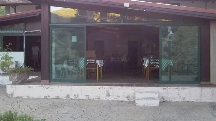Какопетрия: Okella Hotel