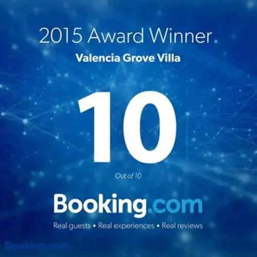Милиу: Valencia Grove Villa