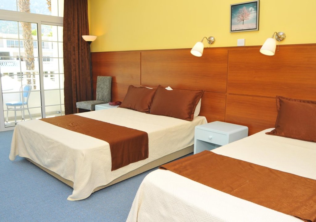 Алсанджак: LA Hotel & Resort