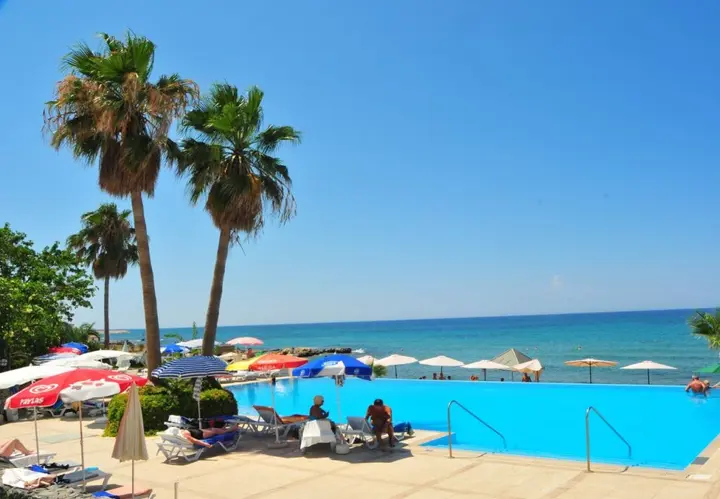 Алсанджак: LA Hotel & Resort