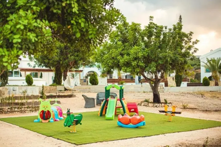 Нео Хорио: Latchi Escape Hotel & Suites