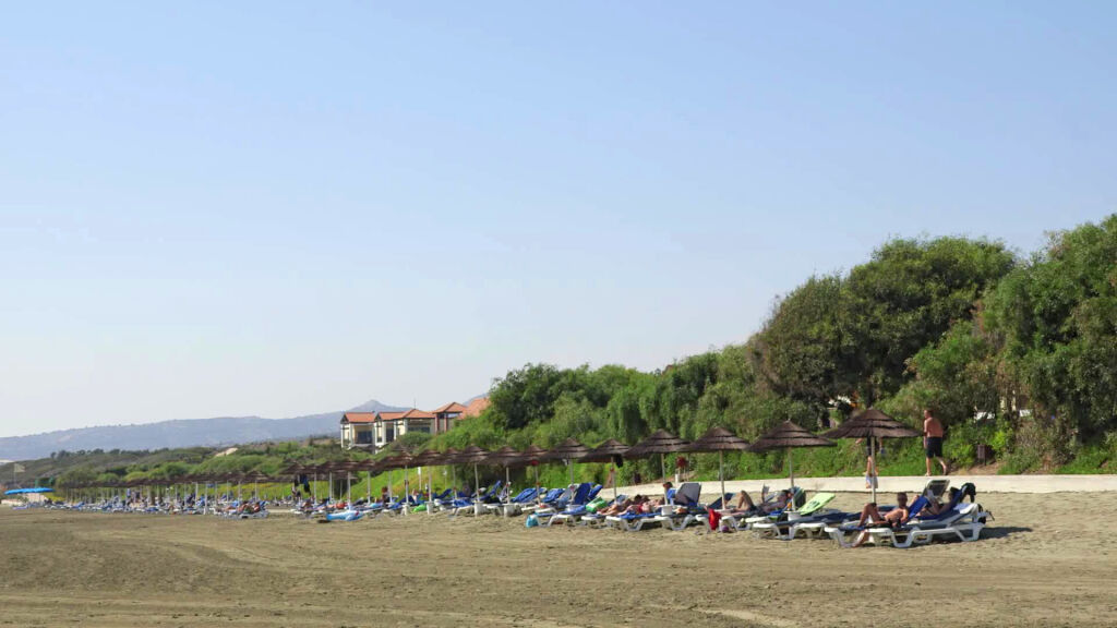 Аламинос: Robinson Cyprus