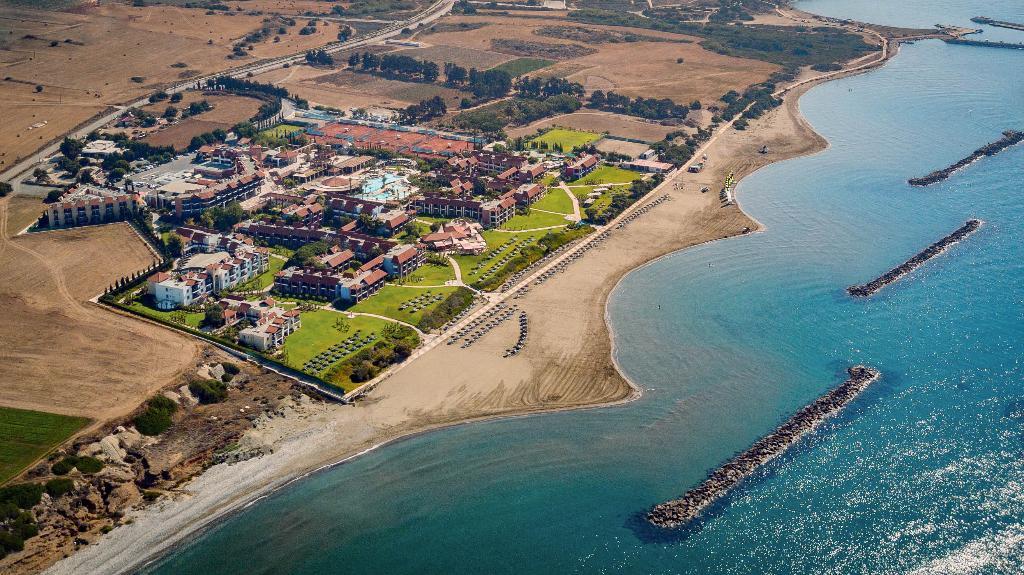 Аламинос: Robinson Cyprus