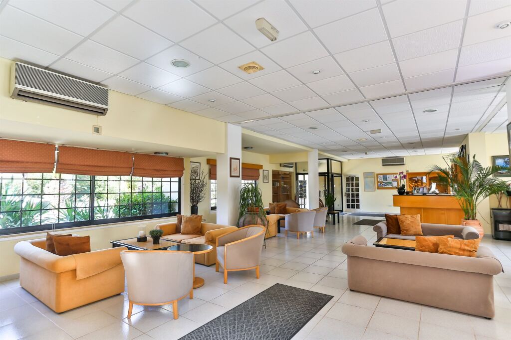 Tavros Hotel — фото 2