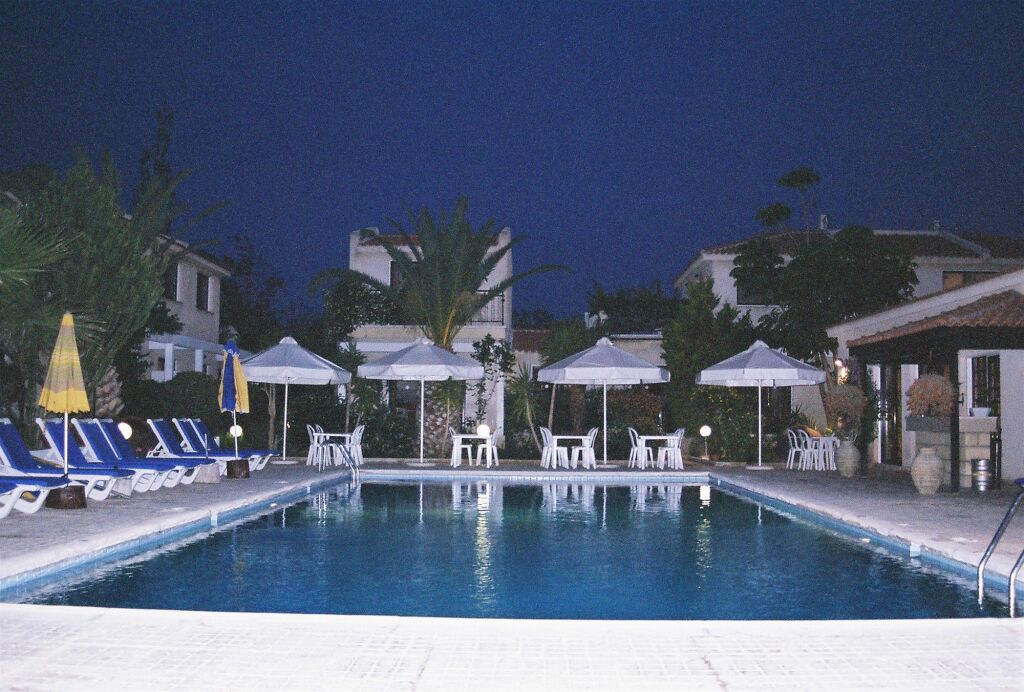 Нео Хорио: Tavros Hotel