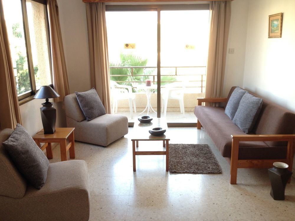 Пафос: Panklitos Apartments