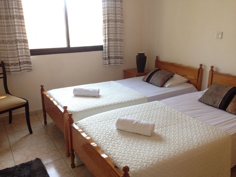 Пафос: Panklitos Apartments