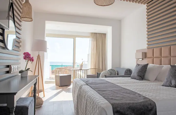 Айя-Напа: Piere Anne Beach Hotel
