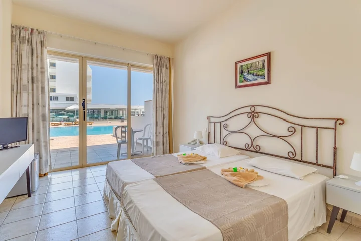 Айя-Напа: Piere Anne Beach Hotel