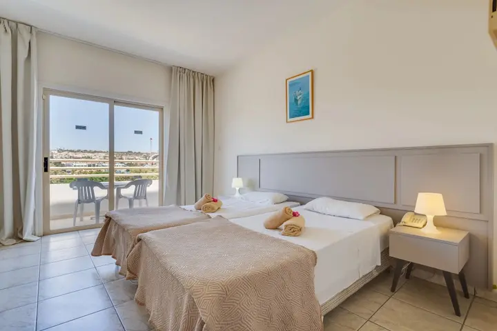 Айя-Напа: Piere Anne Beach Hotel