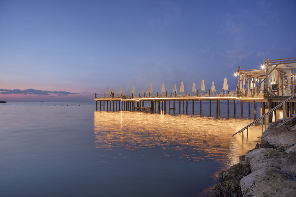 Алсанджак: Отель Merit Crystal Cove Casino & SPA