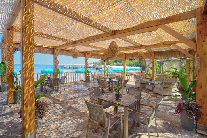 Алсанджак: Отель Merit Crystal Cove Casino & SPA