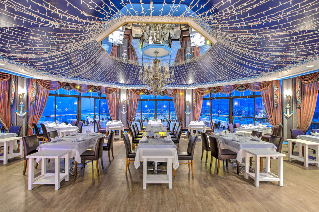 Алсанджак: Отель Merit Crystal Cove Casino & SPA