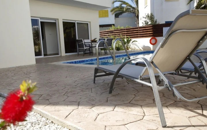 Протарас: Protaras Delfini Villas