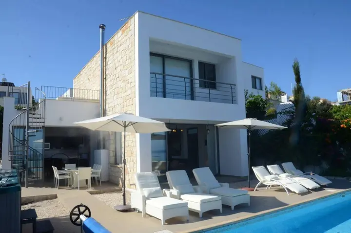 Нео Хорио: Linda Braker Esprit Villas