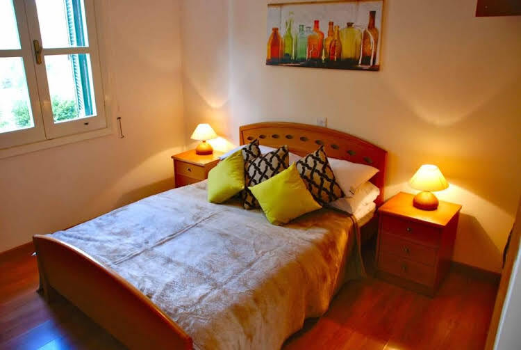 Куклия: 3 Br Apartment Arion - Aph 3547