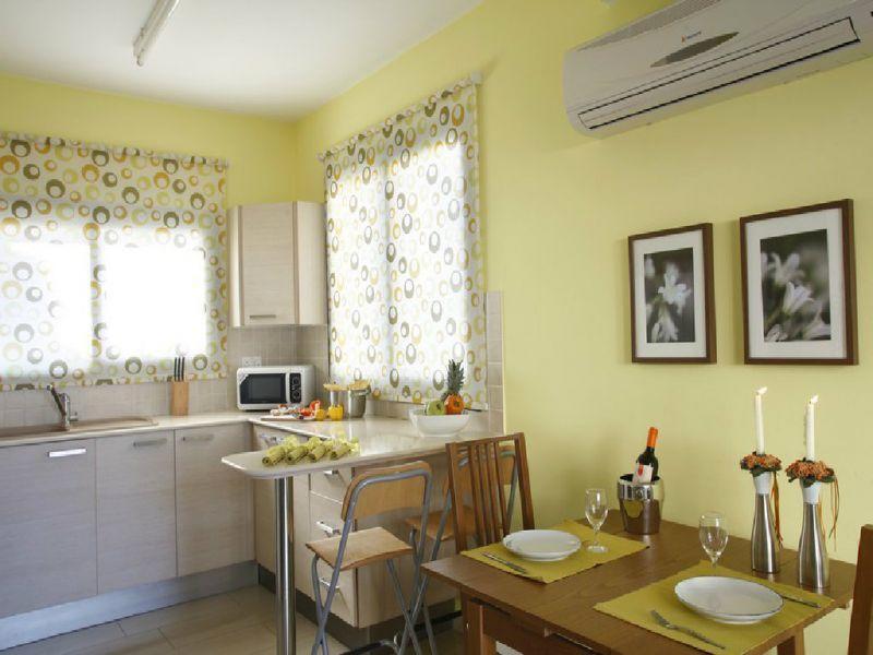 Паралимни: 2 Br Townhome Valentina - Chg 8905