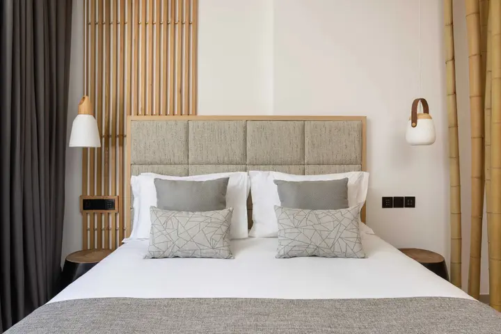 Агиос Тихонас: Atlantica Bay Hotel - Adults Only
