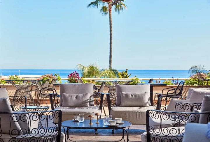 Агиос Тихонас: Atlantica Bay Hotel - Adults Only