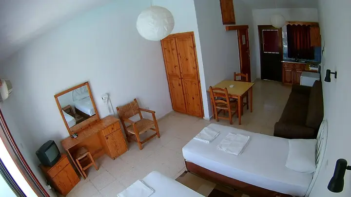 Алсанджак: Bare Hill Holiday Village