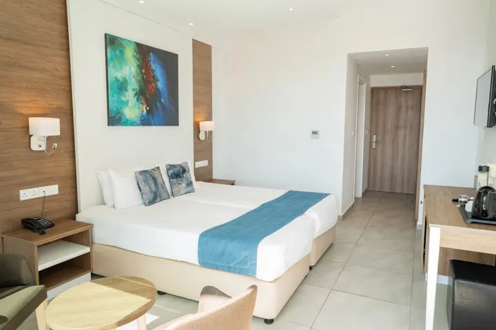 Айя-Напа: Gaia Sun N Blue Hotel