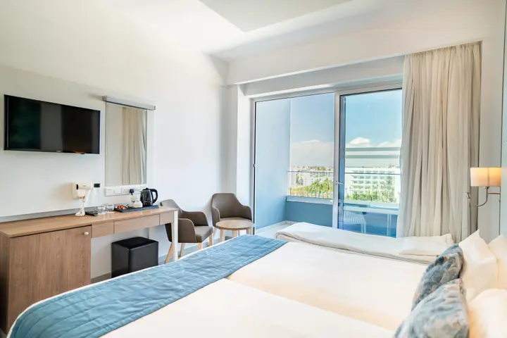 Айя-Напа: Gaia Sun N Blue Hotel