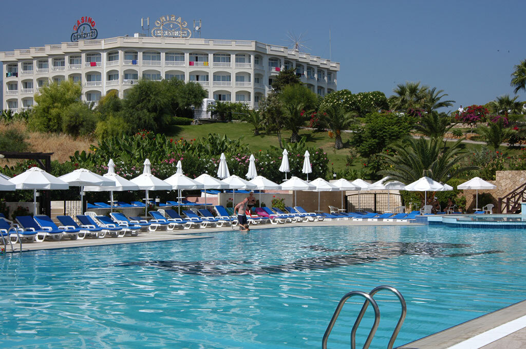 Алсанджак: Denizkizi Hotel